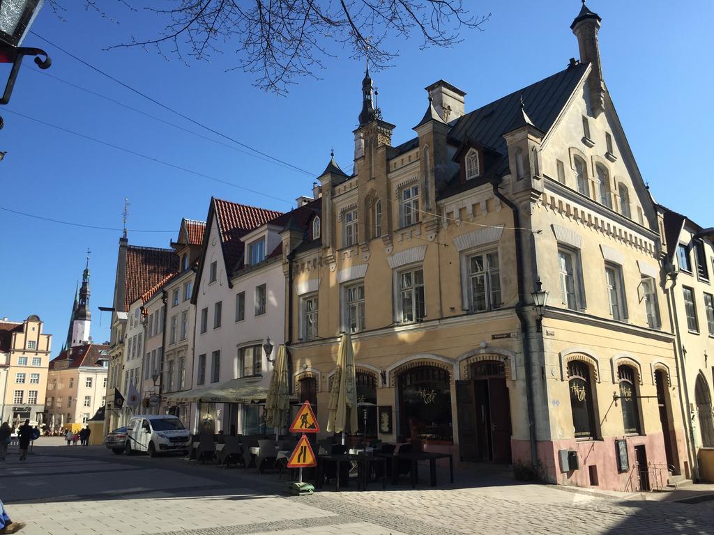 Tallinn City Apartments - Town Hall Square Exterior foto