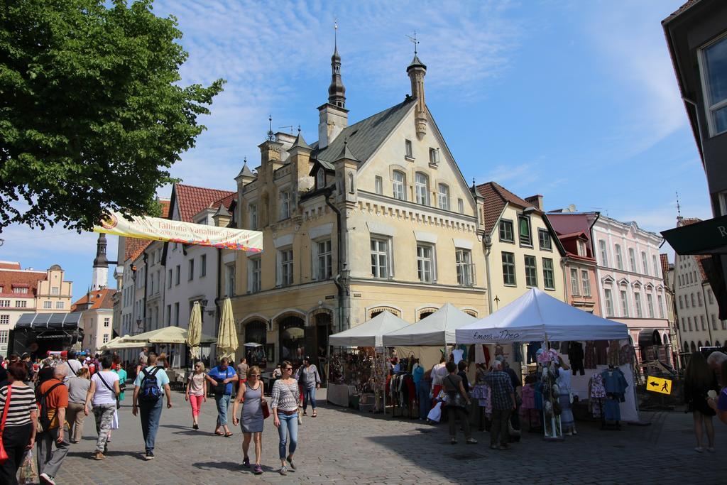 Tallinn City Apartments - Town Hall Square Exterior foto